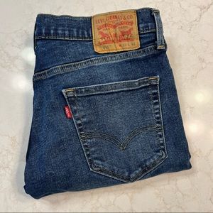 Levi’s 511 jeans. 33x34